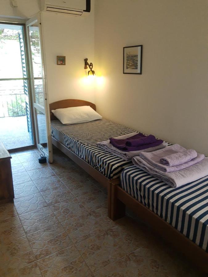Sea-Side Old Stone Villa With A Private Garden Μπούντβα Εξωτερικό φωτογραφία
