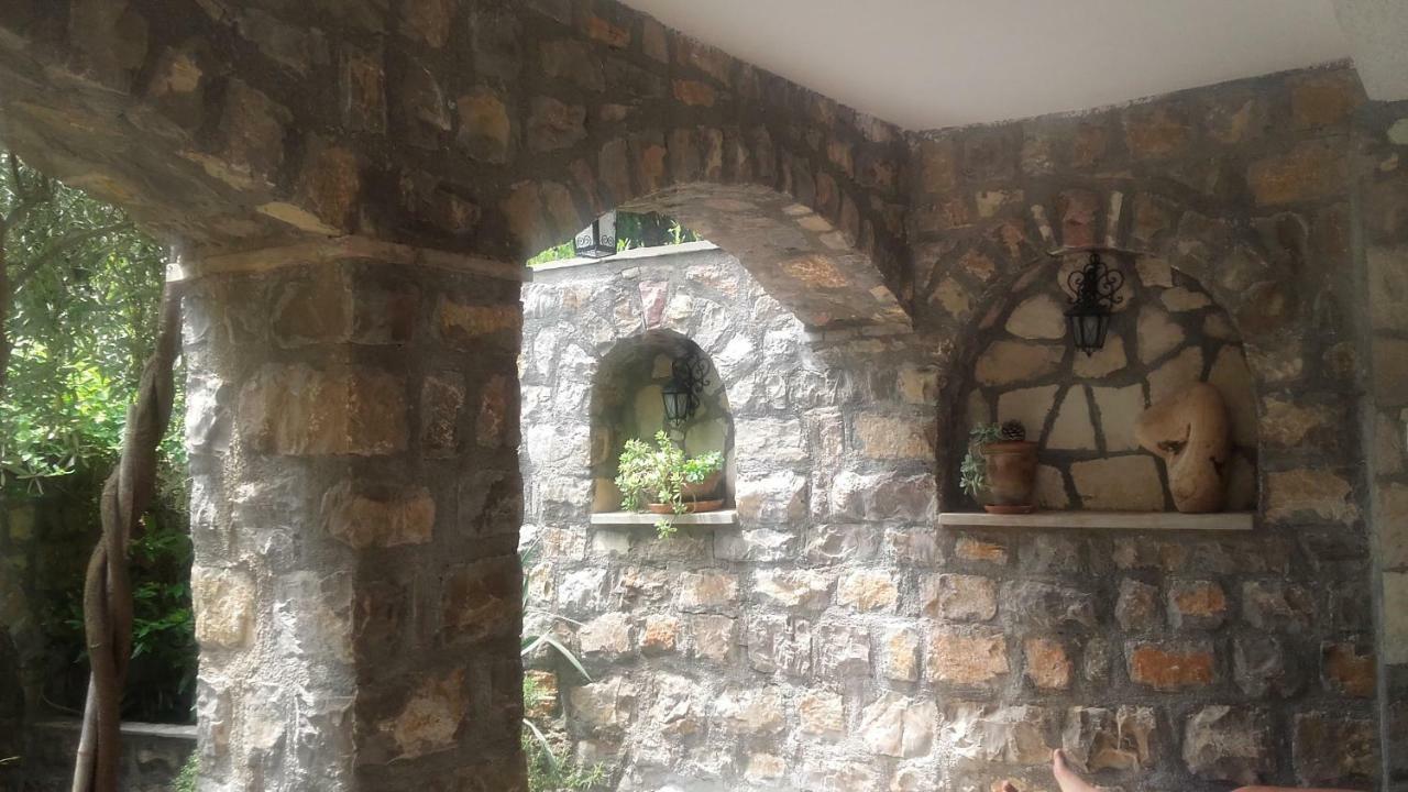 Sea-Side Old Stone Villa With A Private Garden Μπούντβα Εξωτερικό φωτογραφία